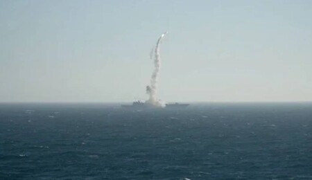 Hipersonik güç savaşı: Rusya Zircon füzesini ateşledi