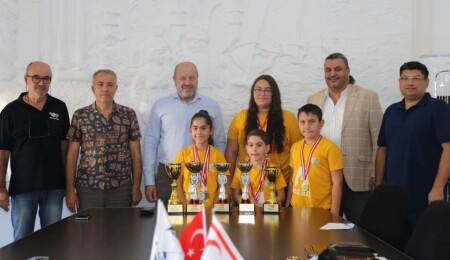 Kıbrıs Bilişim ve Teknoloji Derneği öğrencileri Türkiye Beyin Olimpiyatları’nda ödül kazandı