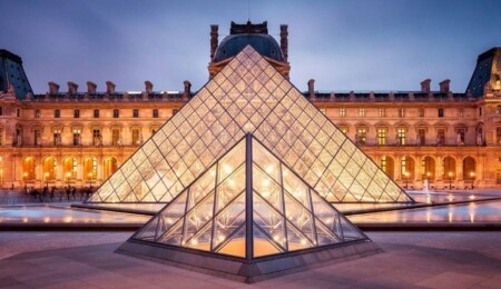 Louvre Müzesi’nde su sızıntısı: Yüzlerce eserde hasar oluştu