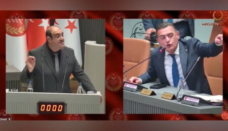 Meclis'te yolsuzluk tartışılırken, Meclis TV'de ses kesildi