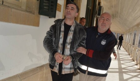 Türkiye’den bir iş adamını vurmaya gelen Ozan Gülbahar, 7 yıl hapse mahkum edildi