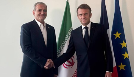 Pezeşkiyan ve Macron görüştü