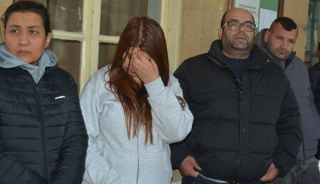 Oturma izni için sahte kira sözleşmesi yapan zanlılara ek tutukluluk