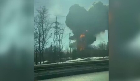 Rusya’nın en büyük petro-kimya tesislerinden Nijnekamskneftehim’de yangın çıktı