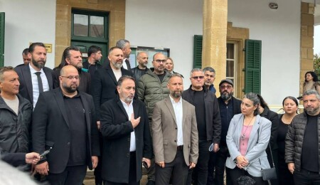 Sendikalar hayat pahalılığını düzenleyen yasa gücünde kararname için mahkemeye başvurdu