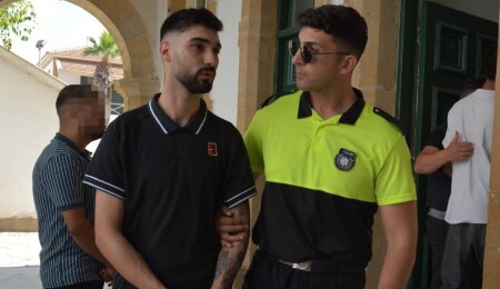 Polisi darbetti, zanlının 11 adet açıkta dosyası olduğu ortaya çıktı: Cezaevine gönderildi