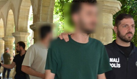Sahte sigorta soruşturmasında iki tutuklu: 25 kişinin kredi kartı bilgilerini kullandılar