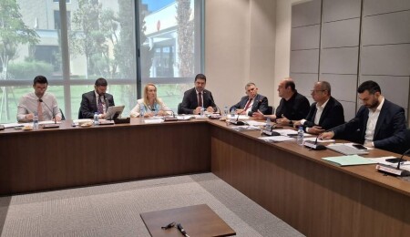 Üst kademe yöneticilik ve geçici personel düzenlemeleri komitede görüşüldü