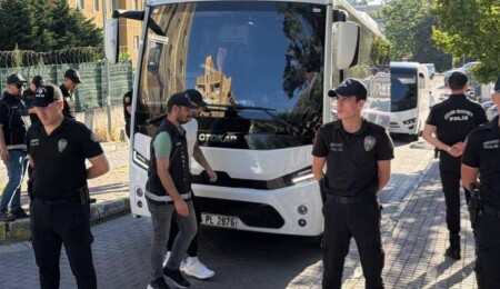 Ünlülere uyuşturucu operasyonu: 10 tutuklama talebi