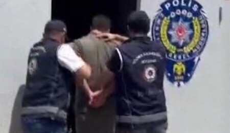INTERPOL tarafından aranan kişi İstanbul Havalimanı'nda yakalandı