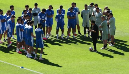 İran Milli Futbol Takımı ABD'de protestolarla karşılandı