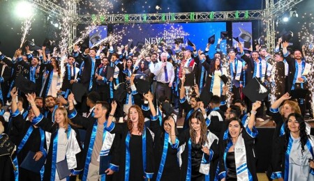 KSTÜ mezunlarını uğurladı