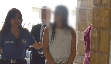 Kozmetik ve kıyafet hırsızlığı yapmakla itham ediliyor: 7 günü aşmayan süreyle tutuklu kalacak