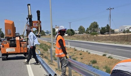 Arıklı, Lefkoşa-Güzelyurt ana yolundaki korkulukları inceledi: Daha güvenli hale gelecek
