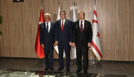 Cevdet Yılmaz, Güzelyurt Belediyesi yeni merkez binasını ziyaret etti