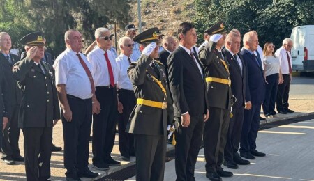 20 Temmuz Barış Harekatı: Lefkoşa'daki ilk tören Şehitler Anıtı önünde düzenlendi