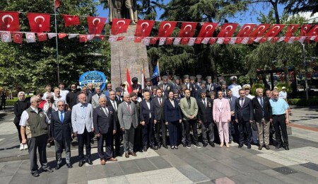 Kıbrıs Barış Harekâtı'nın 52. yıl dönümü Trabzon'da törenle kutlandı