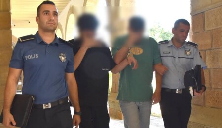 Üzerlerinde ve evde 218 yeşil reçeteli hap bulundu: 2 gün tutuklu kalacaklar
