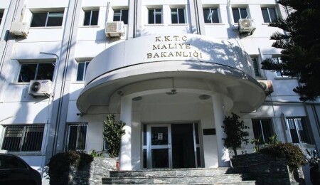 Maliye’den çocuklara ödenen emekli maaşları açıklaması: Yasa dışı uygulama söz konusu değil