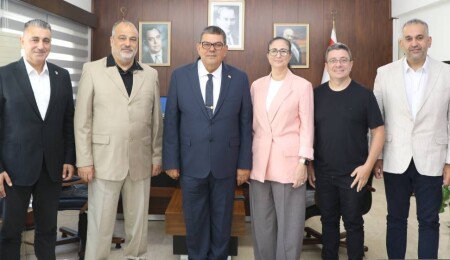 Berova, İşverenler Sendikası heyetini kabul etti: İş dünyasının karşılaştığı sorunlar konuşuldu