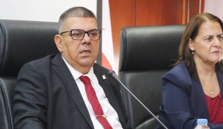 Özdemir Berova: Eğitime ayrılan kaynak, kurumsal gelişime yatırımdır