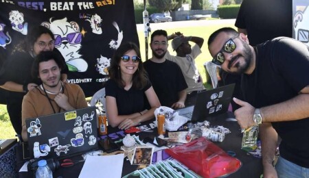 DAÜ’de Emucon’26 rüzgarı: Öğrenci kulüpleri festival atmosferinde buluştu