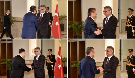 Tufan Erhürman, Cumhuriyet Bayramı dolayısıyla tebrik kabul etti