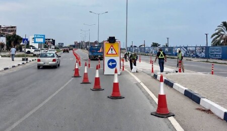 İskele-Karpaz ana yolunda trafik düzenlemesi: Bir yön trafiğe kapatıldı