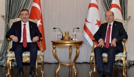 Cumhurbaşkanı Ersin Tatar ile Türkiye Cumhurbaşkanı Yardımcısı Cevdet Yılmaz bir araya geldi