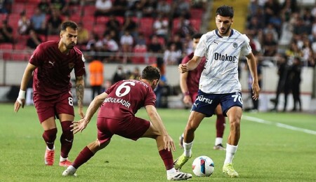 Fenerbahçe Mersin'de 4 gollü yenilgiyle darmadağın