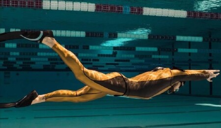 Hırvat serbest dalışçı Vitomir Maricic'den su altında en uzun süre nefes tutma rekoru