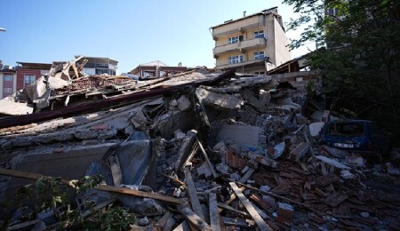 Sındırgı depreminde 1036 bağımsız bölümün ağır hasarlı veya yıkık olduğu tespit edildi