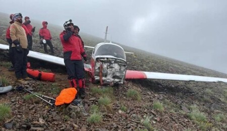 Türk pilotun kullandığı uçak düştü: Pilot öldü, kadın yolcu kurtarıldı