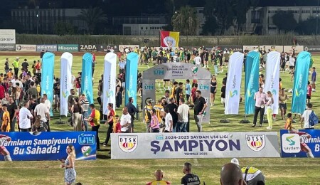 Saydam U14 Ligi’nin şampiyonu Dumlupınar!