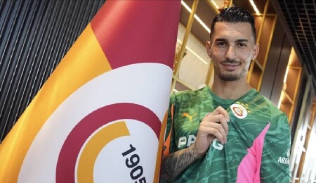 Galatasaraylı Uğurcan Çakır Şampiyonlar Ligi'nde oynamak için sabırsızlanıyor
