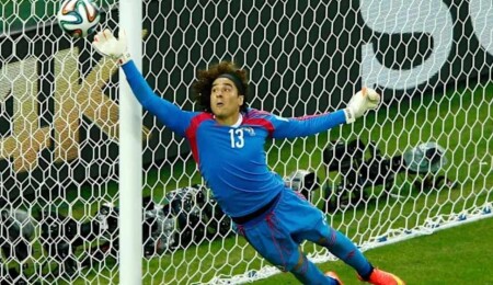 Ochoa’dan şaşırtan hamle: Burgos CF’yi bırakıp AEL Limassol’a imza attı