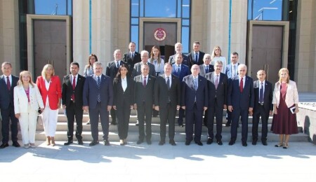 Serhat Akpınar'dan 'bir millet, üç devlet' mesajı:  Birlikte hareket ettiğimizde bizi hiçbir güç engelleyemez