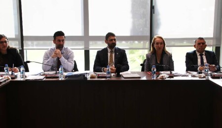 İdari, Kamu ve Sağlık İşleri Komitesi toplandı