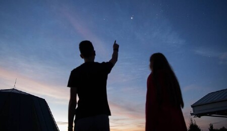 İnsanlar uzun yıllardır gökyüzündeki sıradan nesneleri UFO sanıyor