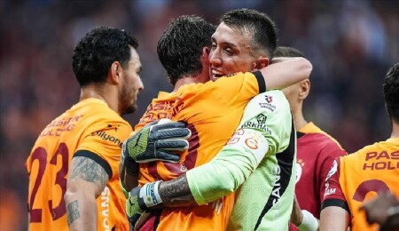 Şampiyon Galatasaray, sezonu galibiyetle kapattı