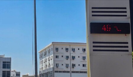 Kıbrıs kavruluyor: Bazı termometreler 49'u gösterdi