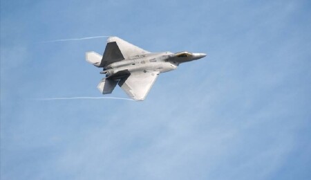 ABD savaş uçaklarının Alaska açıklarında 4 Rus uçağına karşı havalandığı belirtildi