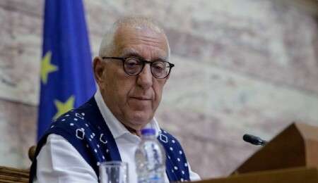 Nikitas Kaklamanis: Kıbrıs ve Yunanistan, adanın yeniden birleşmesi mücadelesinde birlik olmalı