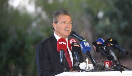 Başbakan Ünal Üstel: Geçmişini unutan bir halk, geleceğini güvence altına alamaz