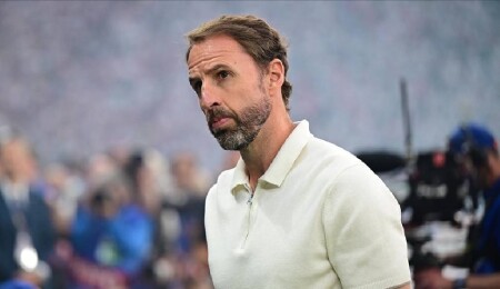İngiltere Milli Futbol Takımı'nın eski çalıştırıcısı Southgate'e "şövalyelik" ünvanı