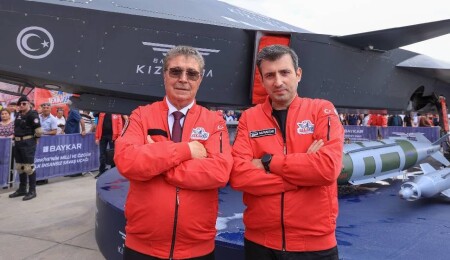 Başbakan Ünal Üstel gençlere seslendi: Bilgiye sarılın, bilime inanın! Gelecek sizin ellerinizde