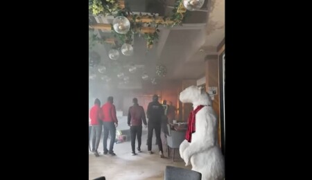 Fritöz içerisindeki yağ aşırı ısındı, yangın meydana geldi