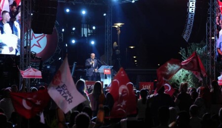 Ersin Tatar, Lefkoşa mitinginde konuştu: Halkımız devletine ve egemenliğine sahip çıkacak