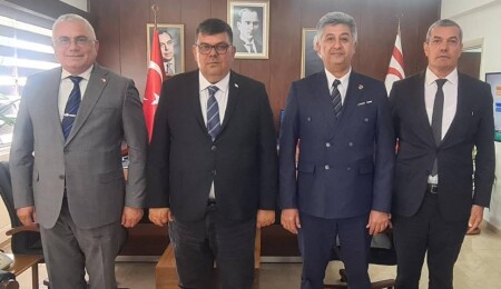 Berova, Karaca ve Balaban'ı kabul etti