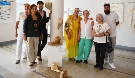 Kıbrıs Kağıt Sanatçıları Derneği Bulgaristan'da sergiye katıldı